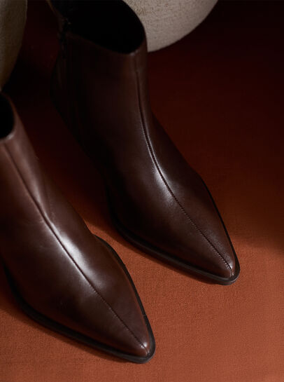 Short Heeled Pointed Boots