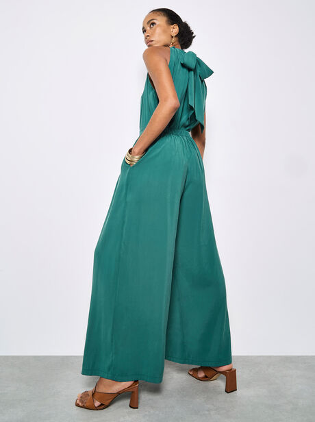 Soft Pleat Wide-Leg Trousers