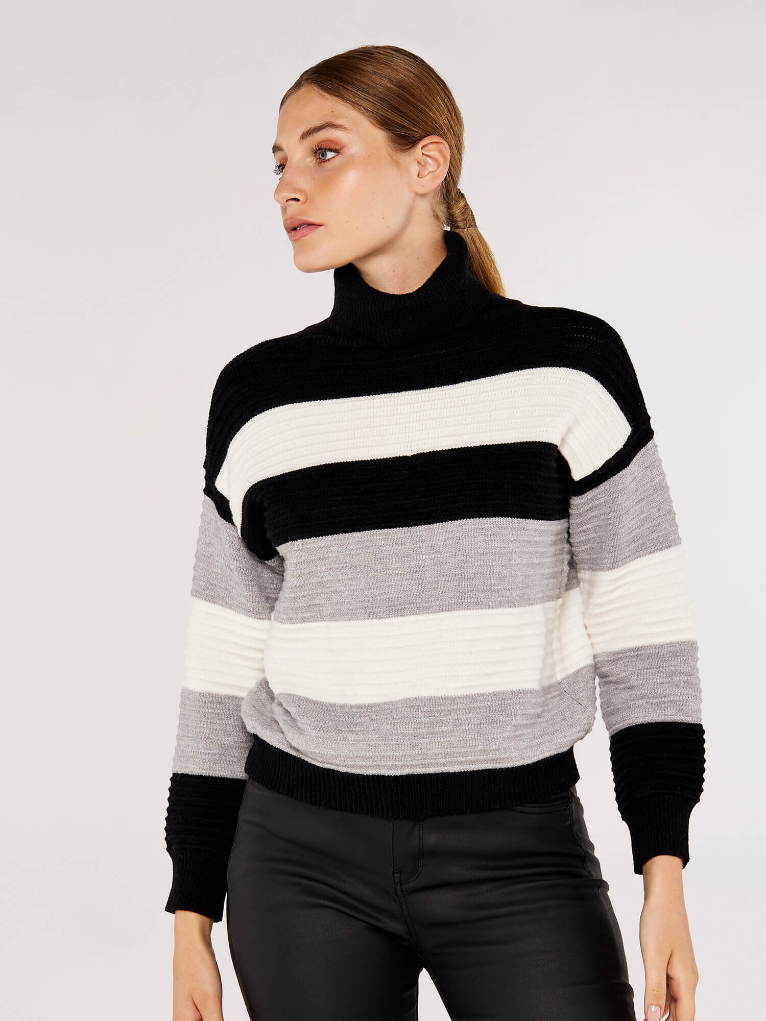 Outlet Tops Womenswear Apricot Clothing