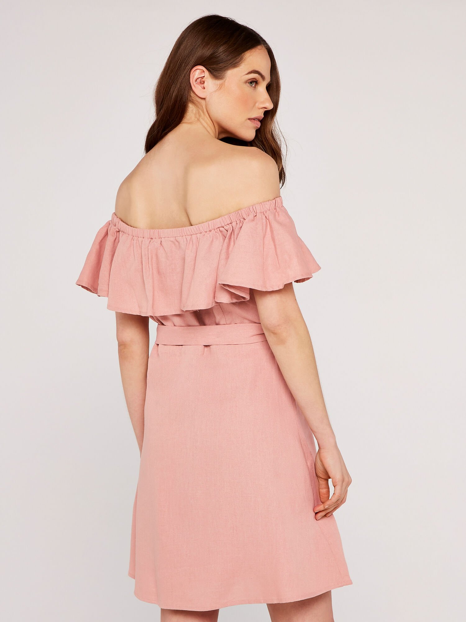 Ruffle linen dress store