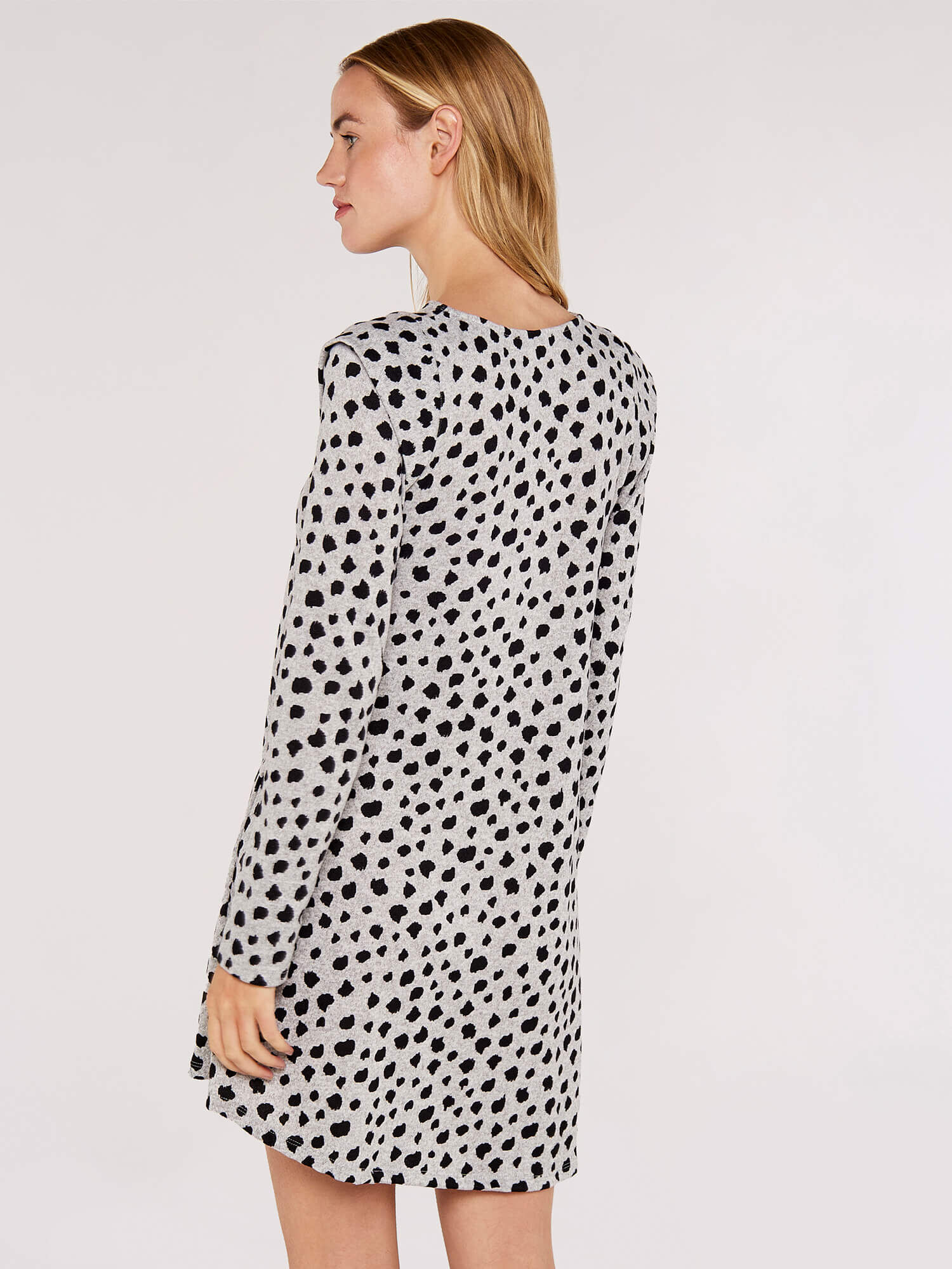 flare shoulder dress