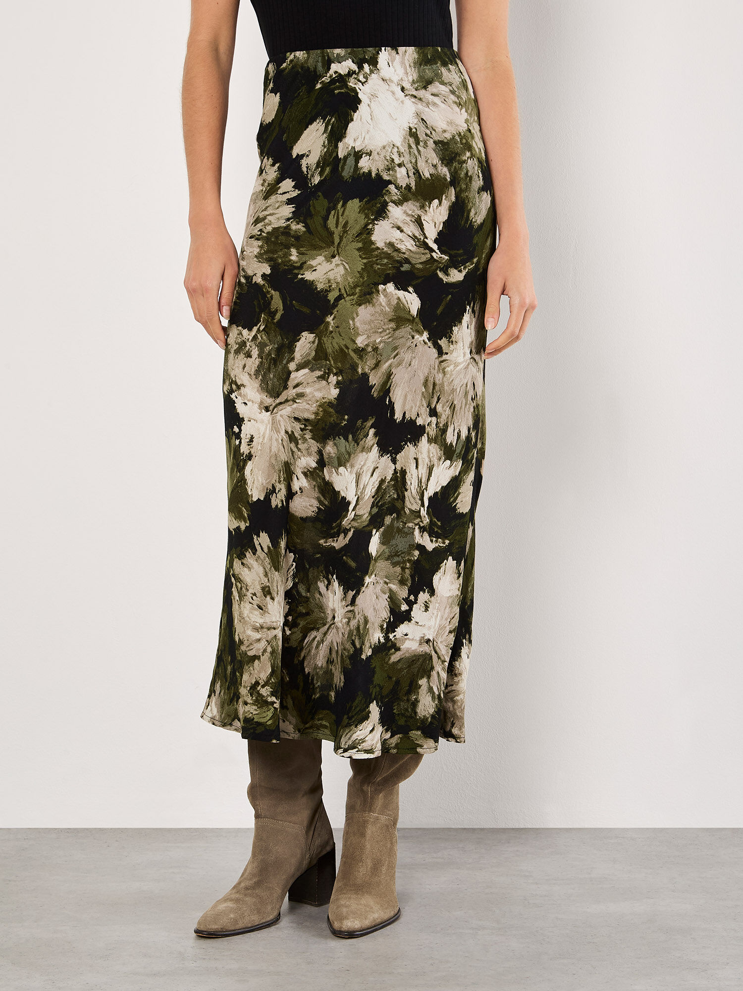 Khaki pencil skirt floral discount