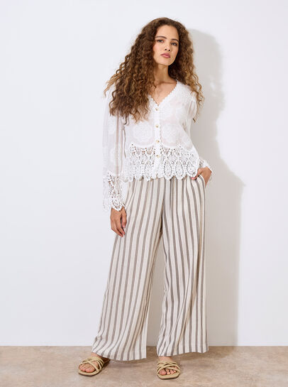 Embroidered Daisies Crochet Lace Top