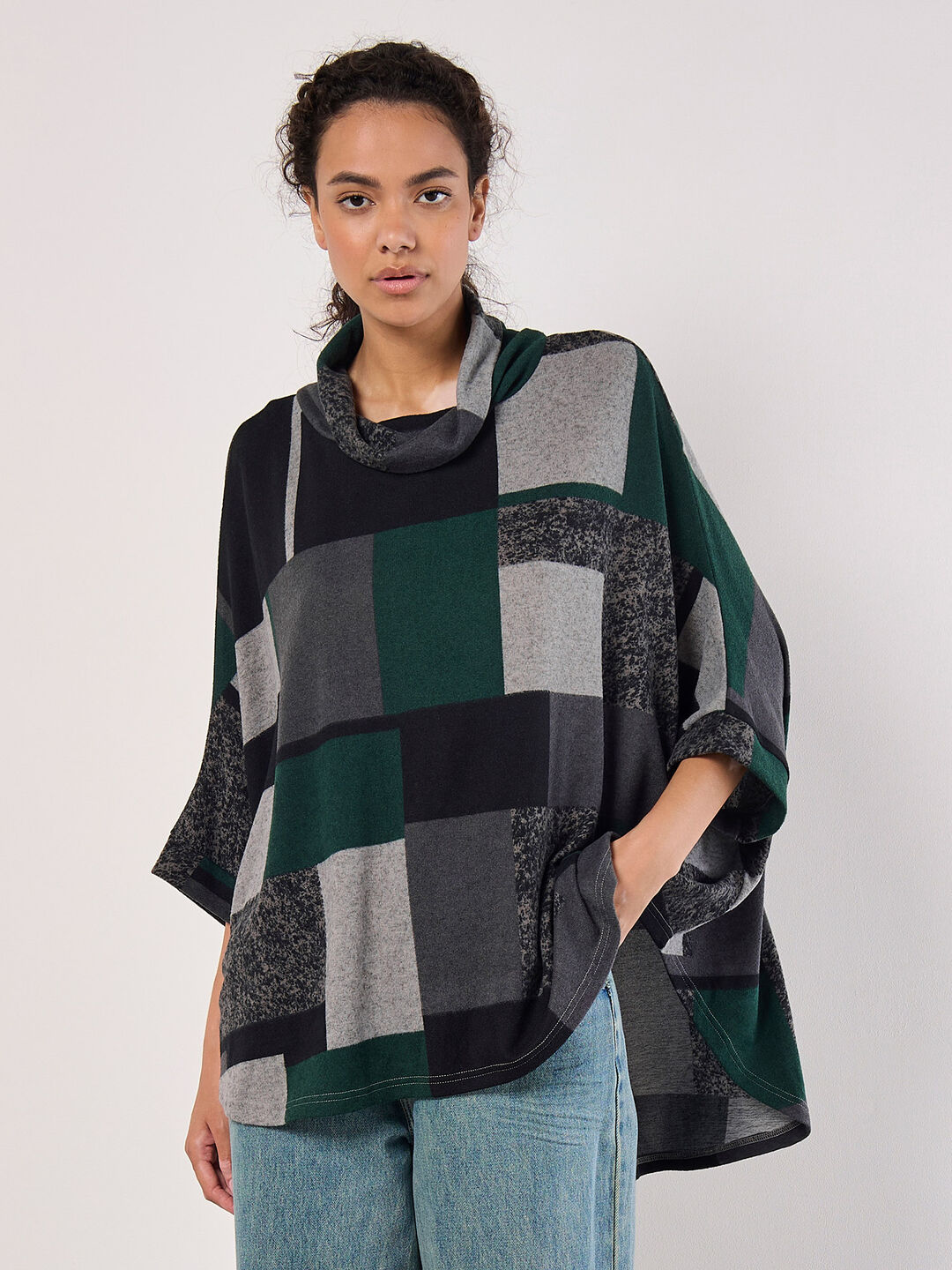 Oversized Colour Block Knit Top