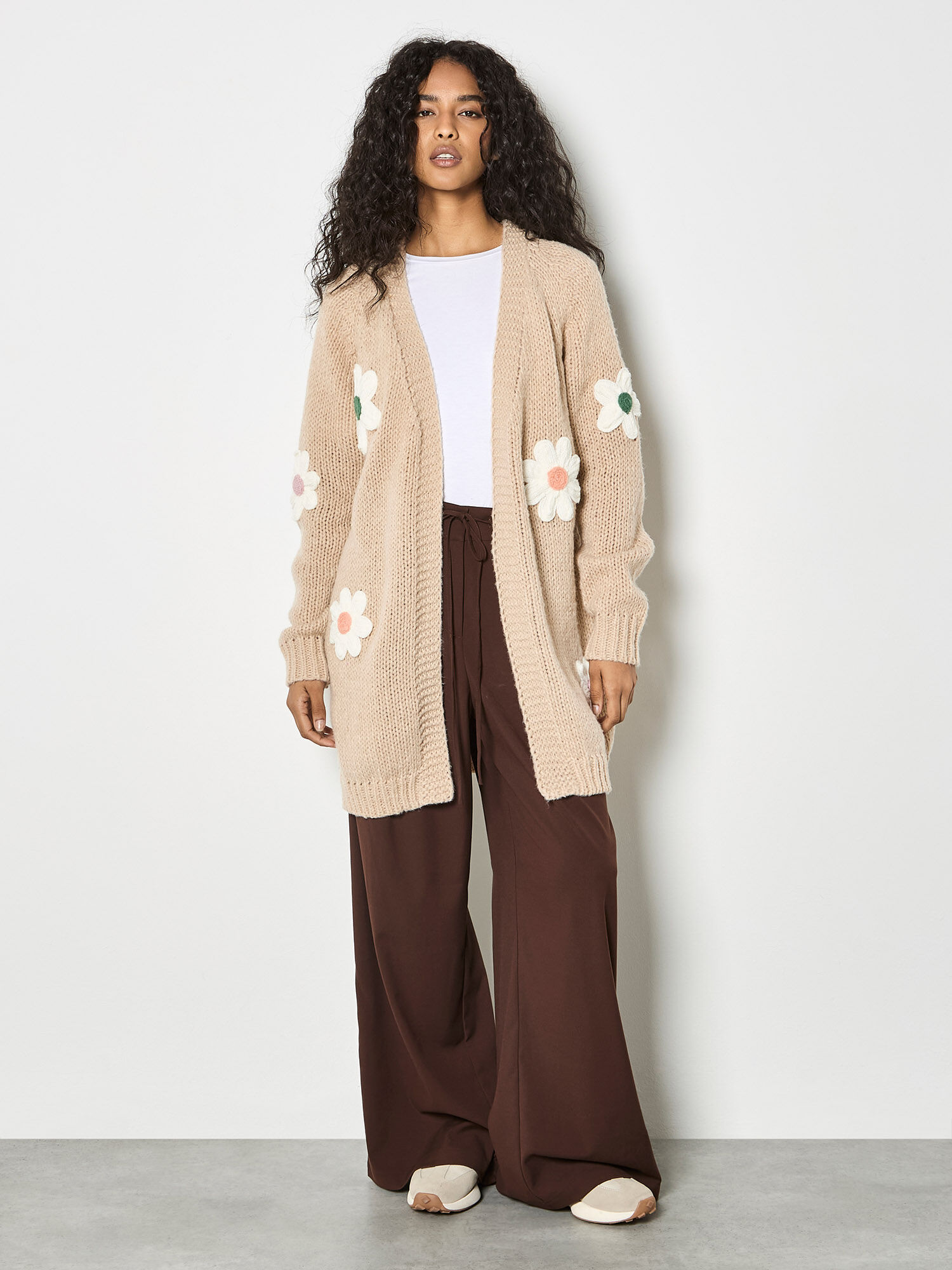 【chiro】CLANE  3D FLOWER CARDIGAN 🌸 𝟑𝐃 𝐅𝐥𝐨𝐰𝐞𝐫 𝐊𝐧𝐢𝐭 𝐂𝐚𝐫𝐝𝐢𝐠𝐚𝐧 - Soft, Cute