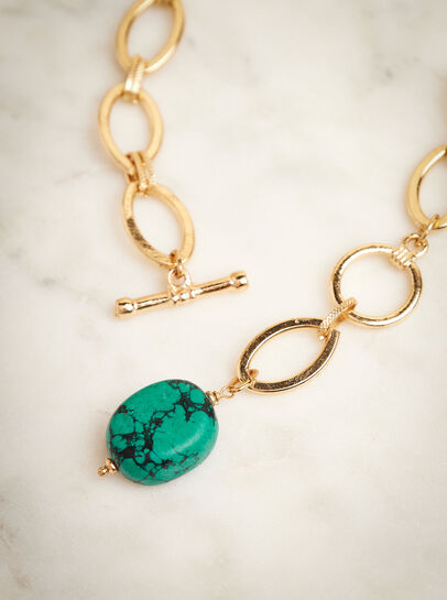 Gold Tone Green Stone Necklace