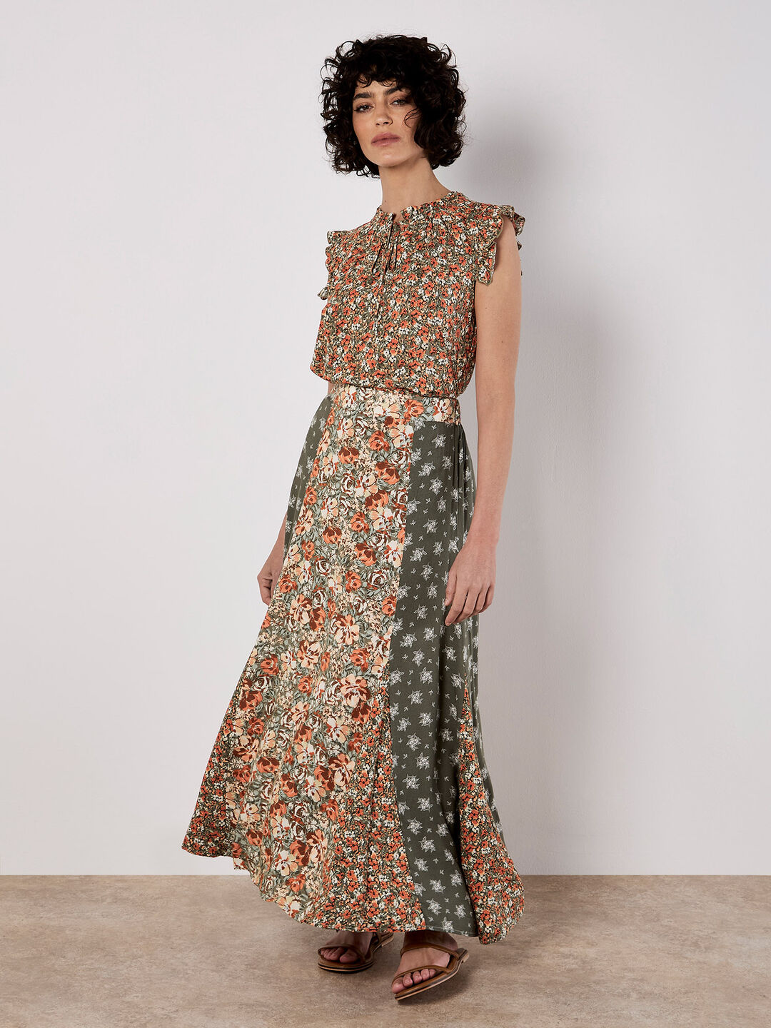 Ditsy Floral Ruffle Sleeve Top Apricot Clothing