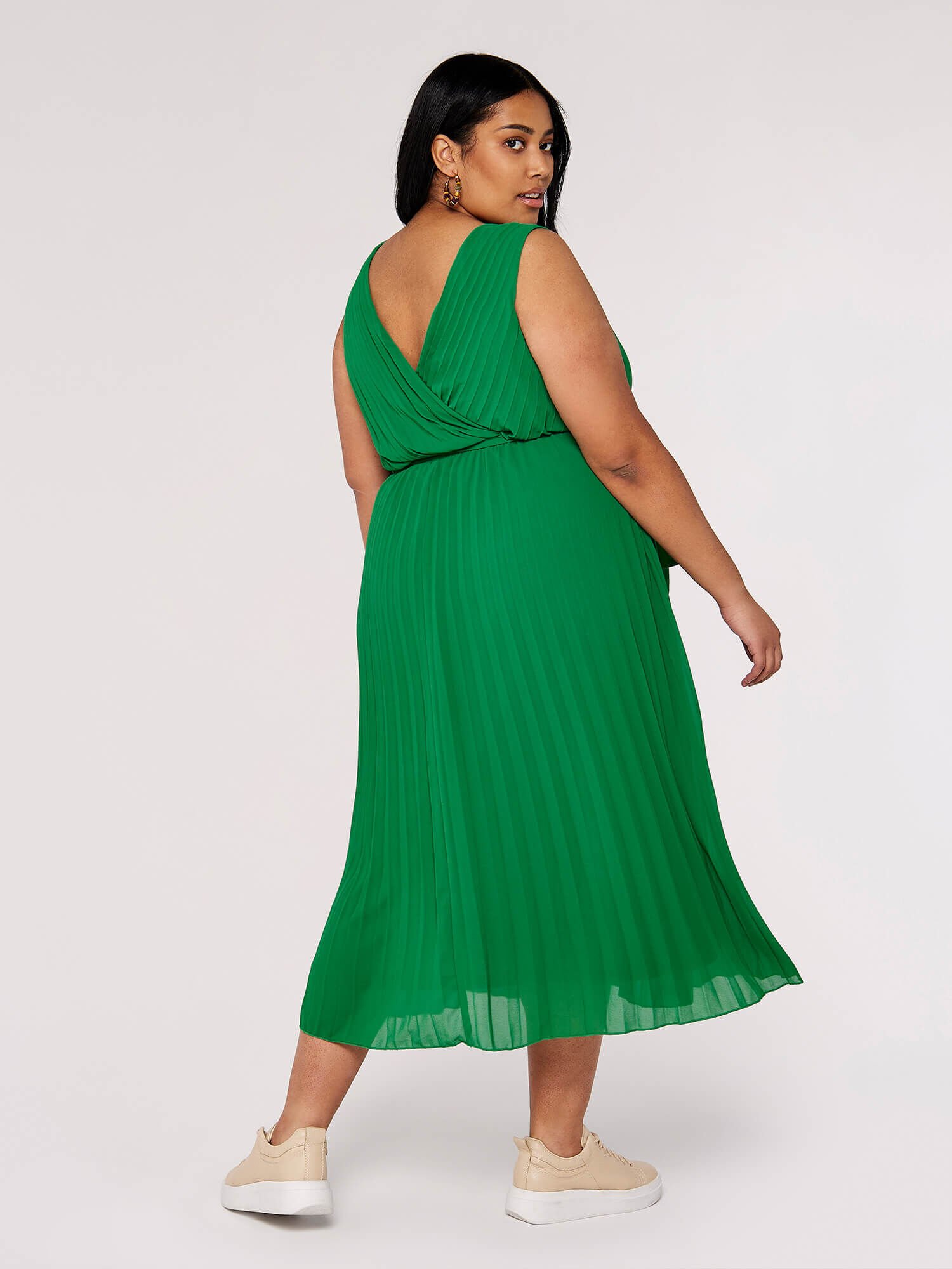 Green plisse dress hotsell
