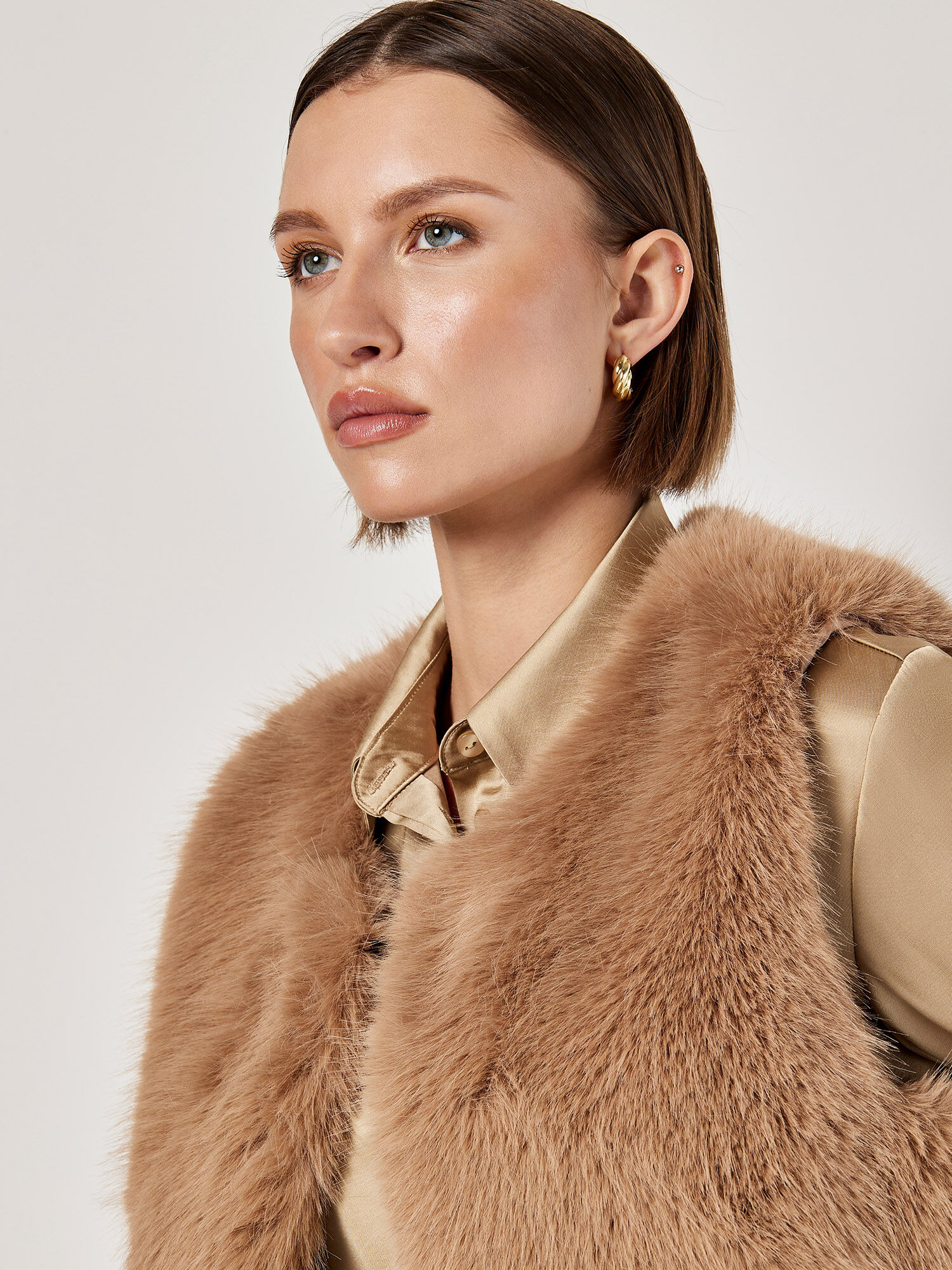 Faux Fur Cropped Gilet Apricot Clothing