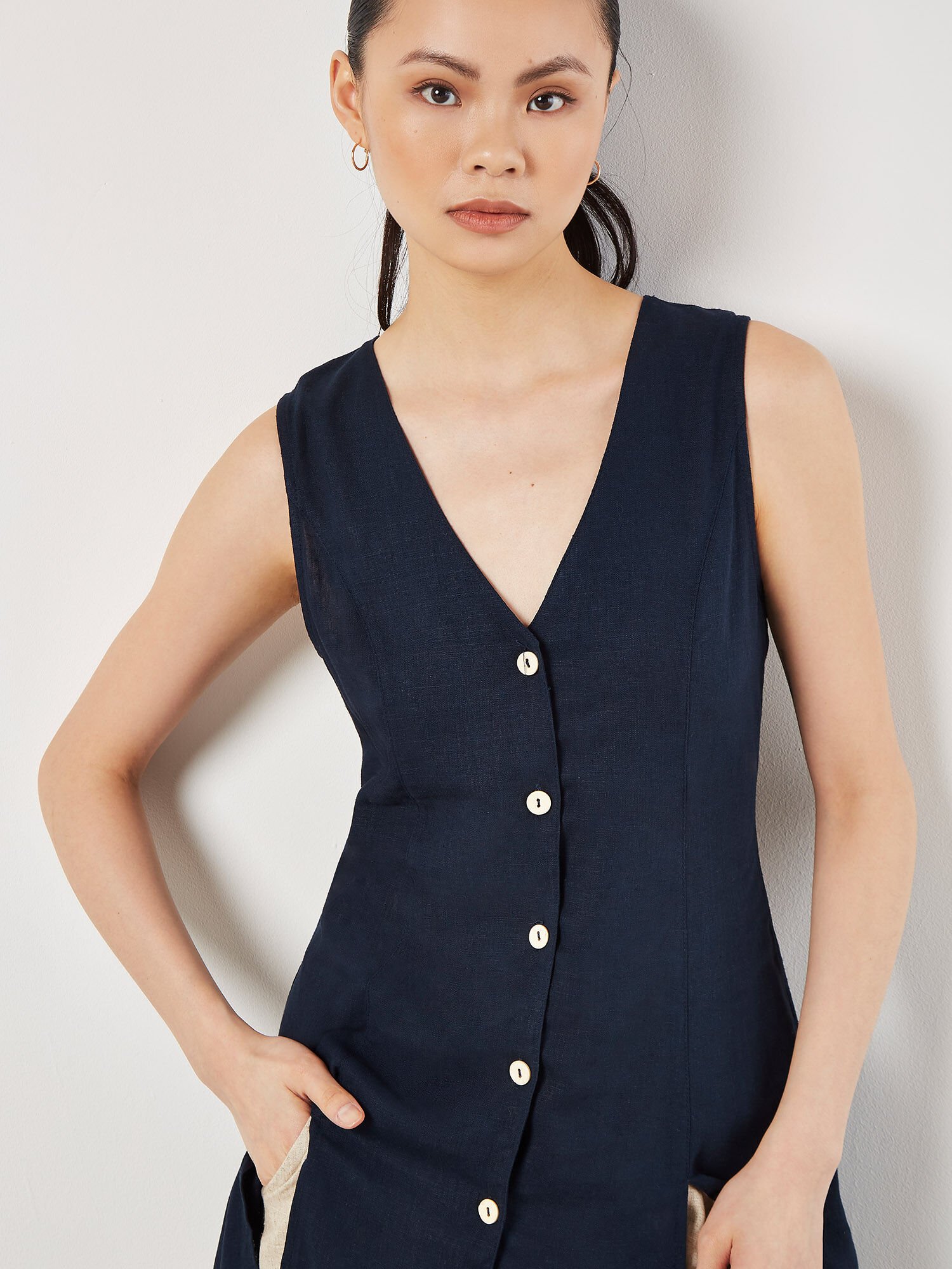 Ladies longline sleeveless waistcoats 2025