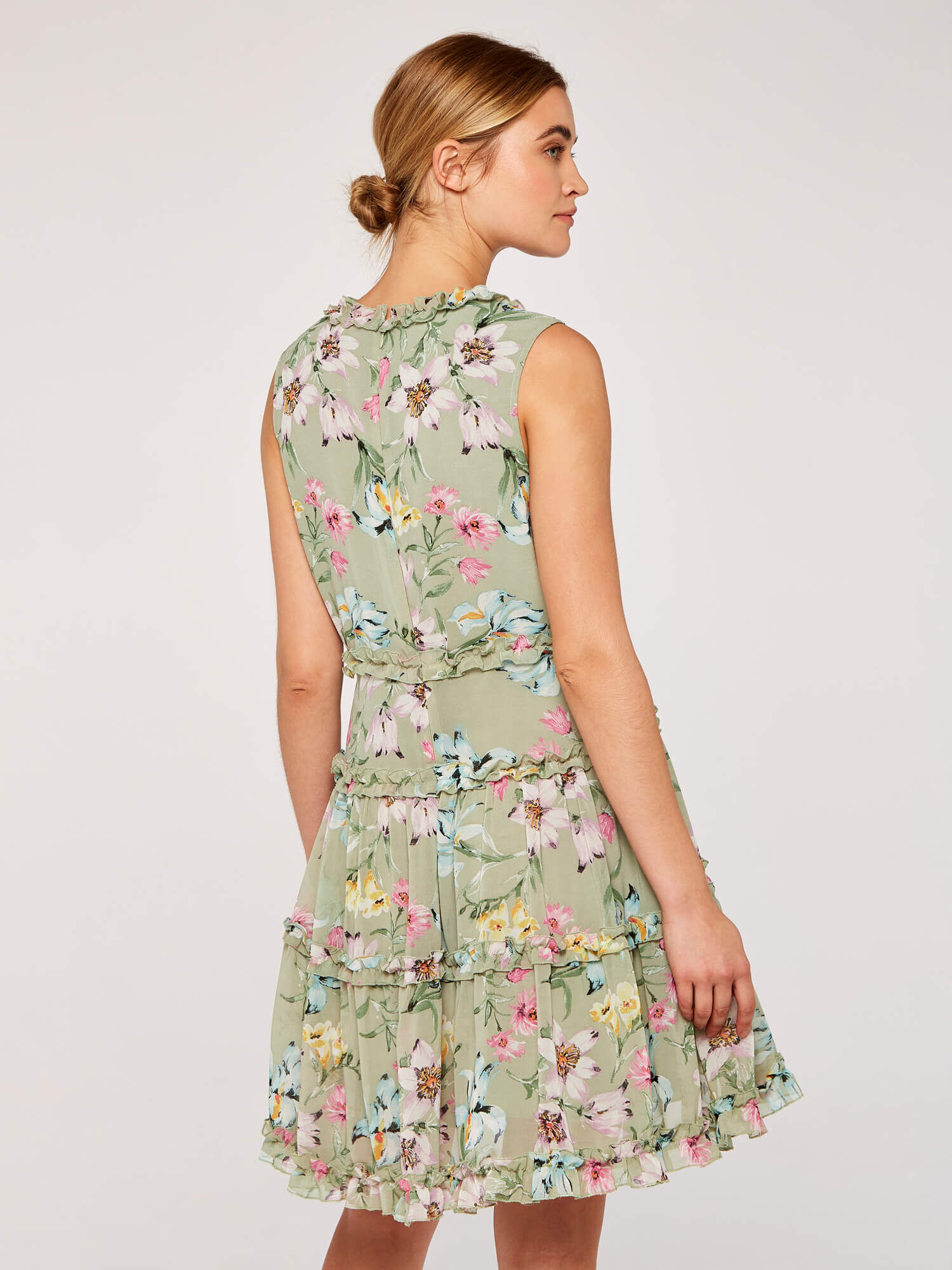 Floral tiered ruffle dress cheap