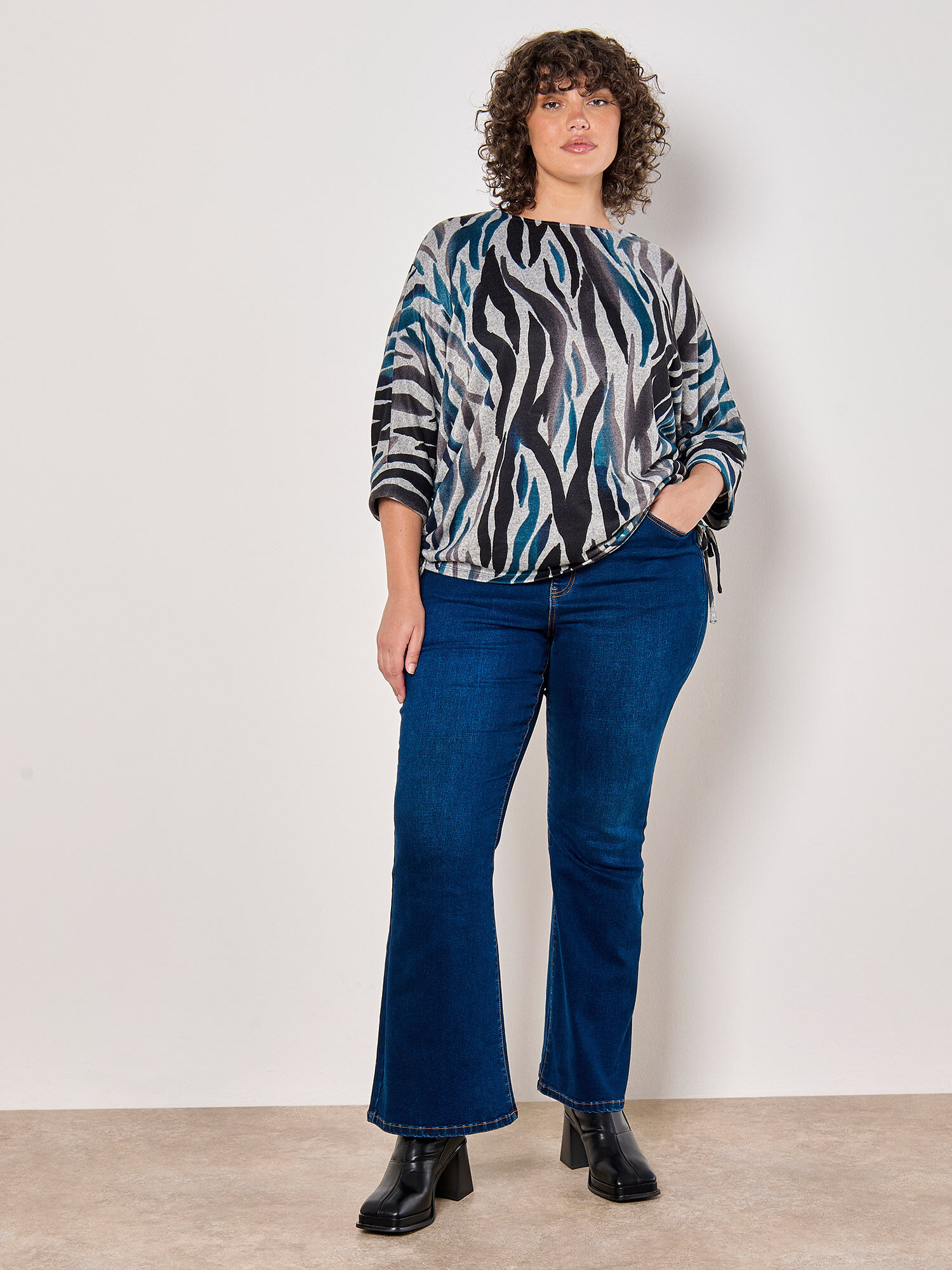 Curve tops uk hot sale