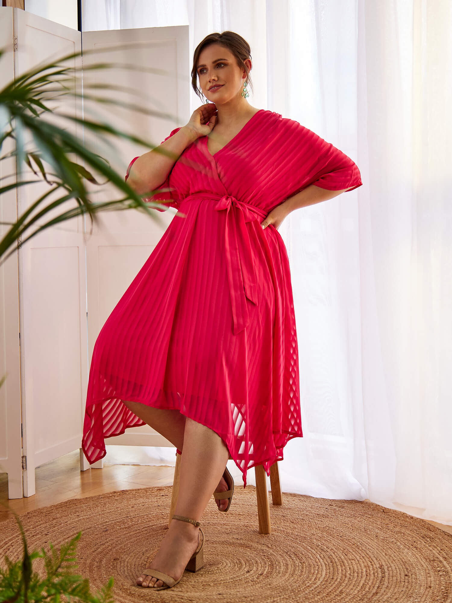 Curve red dress sales