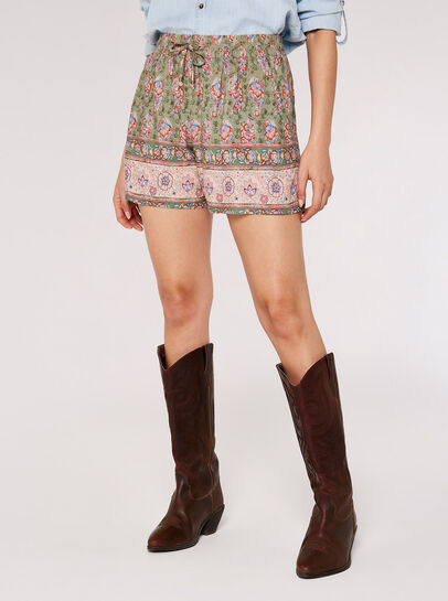 Sarasa Floral Shorts