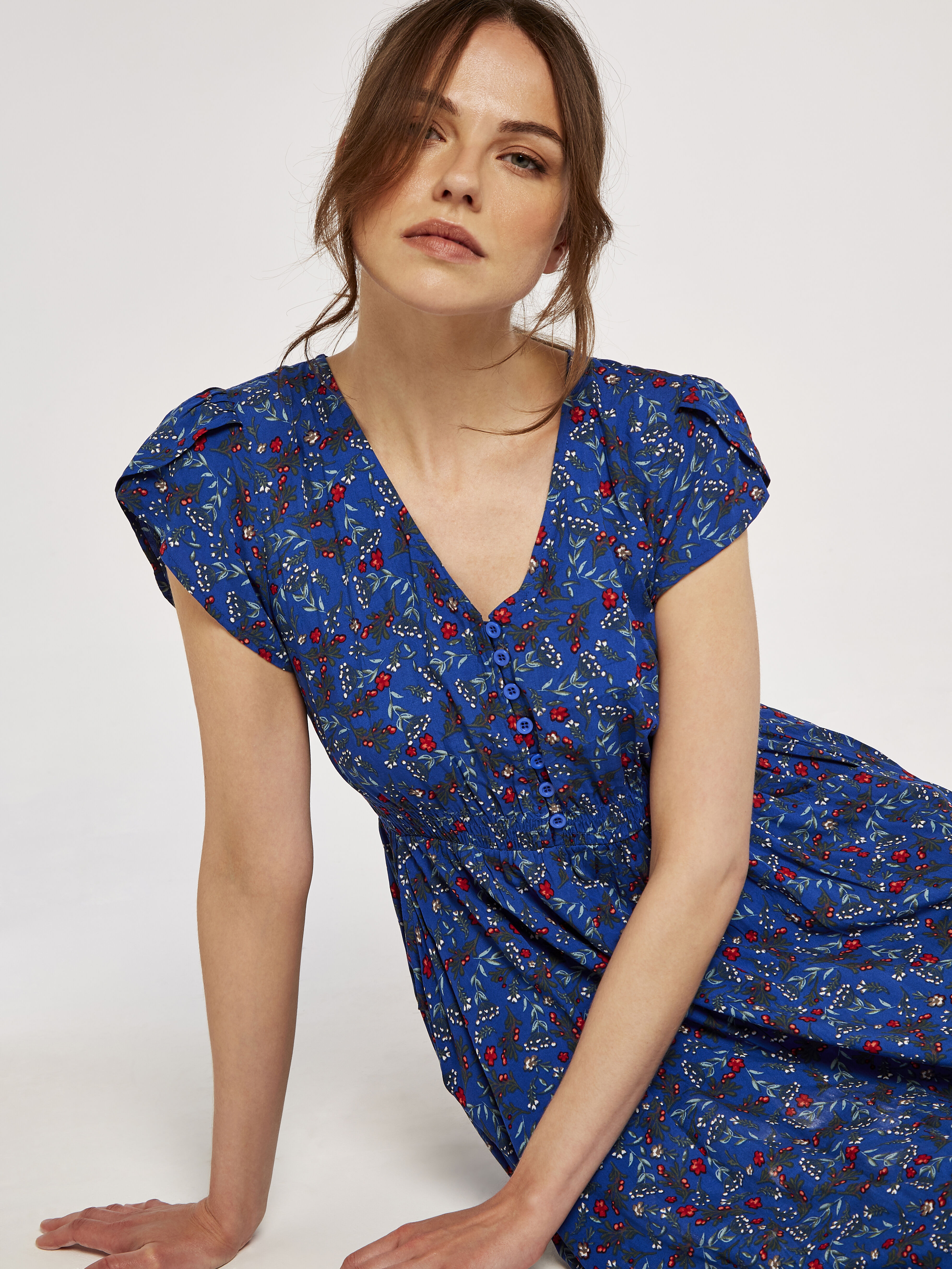 Floral Maxi Dress with Lace Detail 