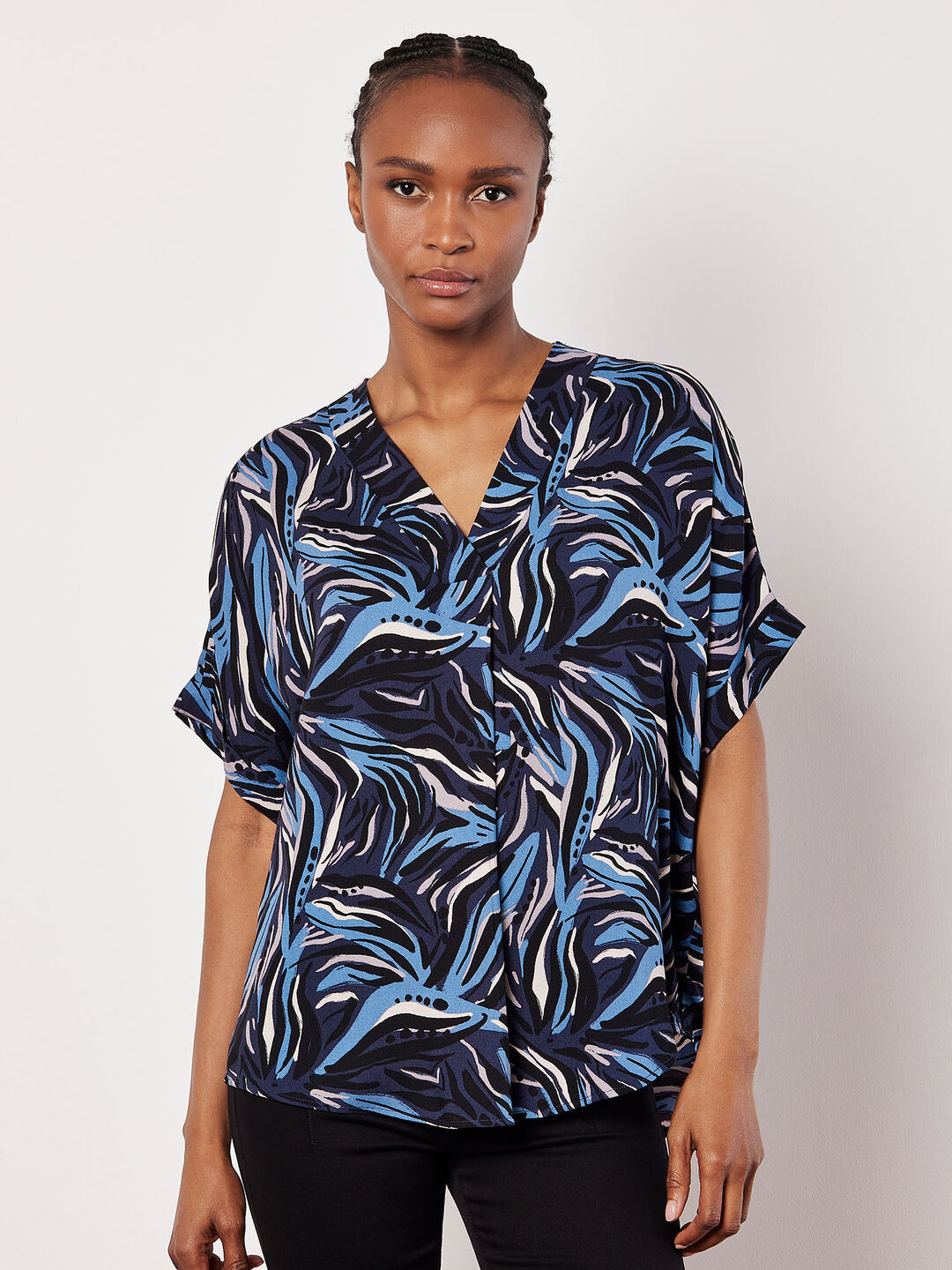 Image of Abstract Print Pleat Blouse
