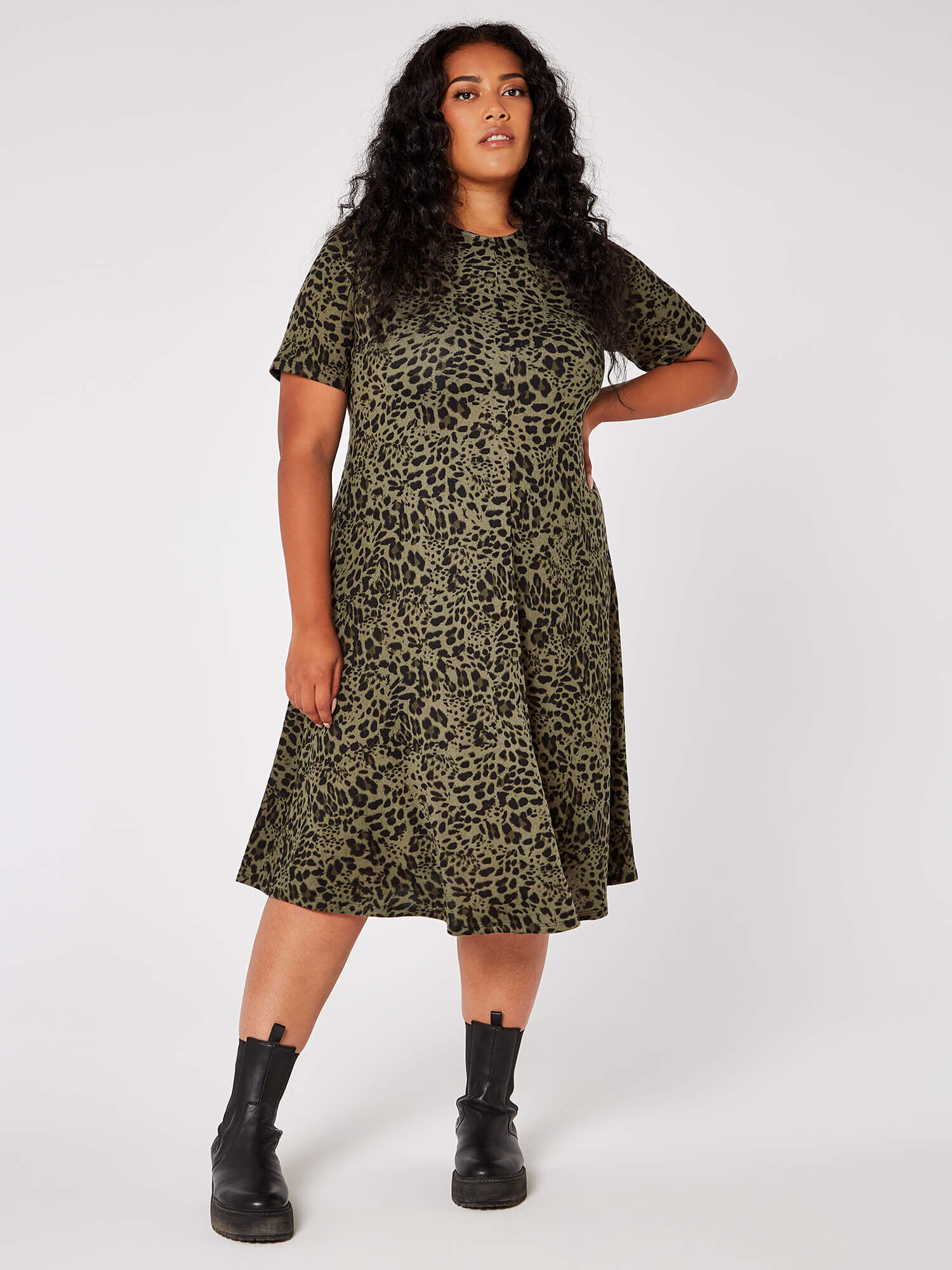 Curve Leopard Print Midi Dress Apricot Clothing