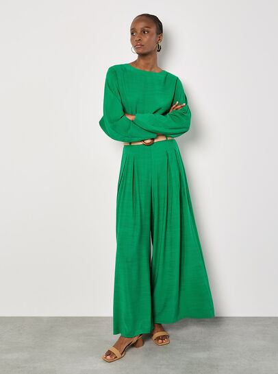 Pleated Palazzo Trousers With Belt