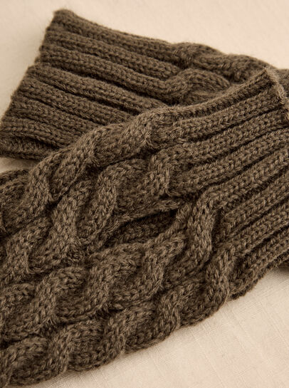 Cable Knit Handwarmers