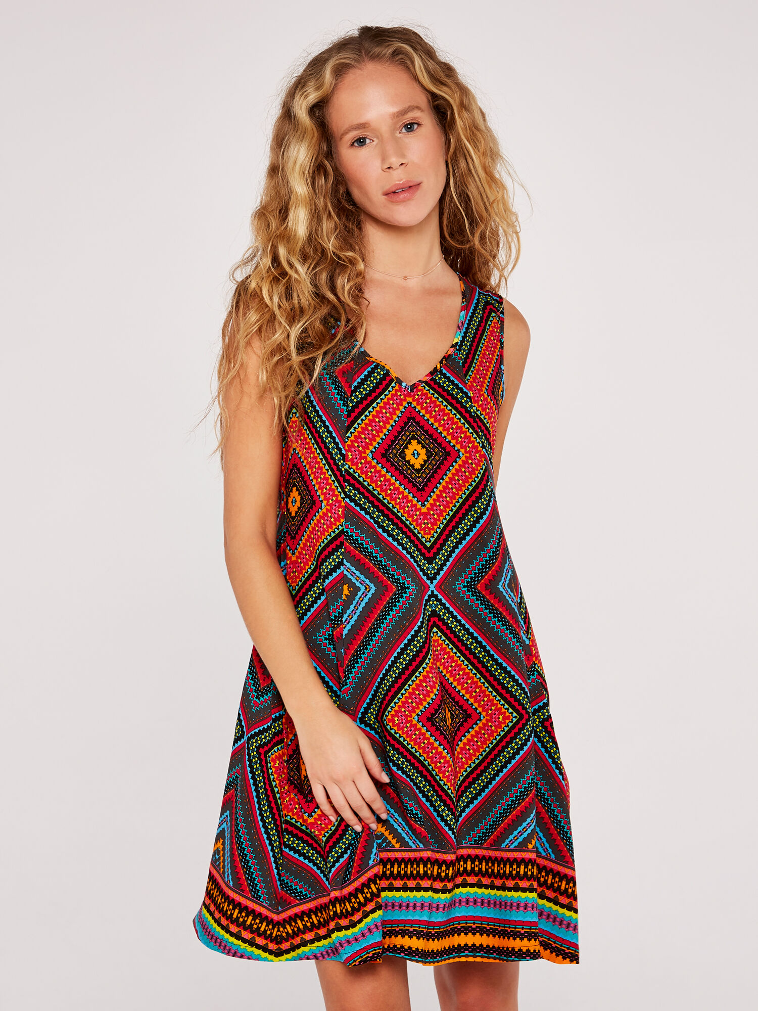 Apricot discount bakery dress