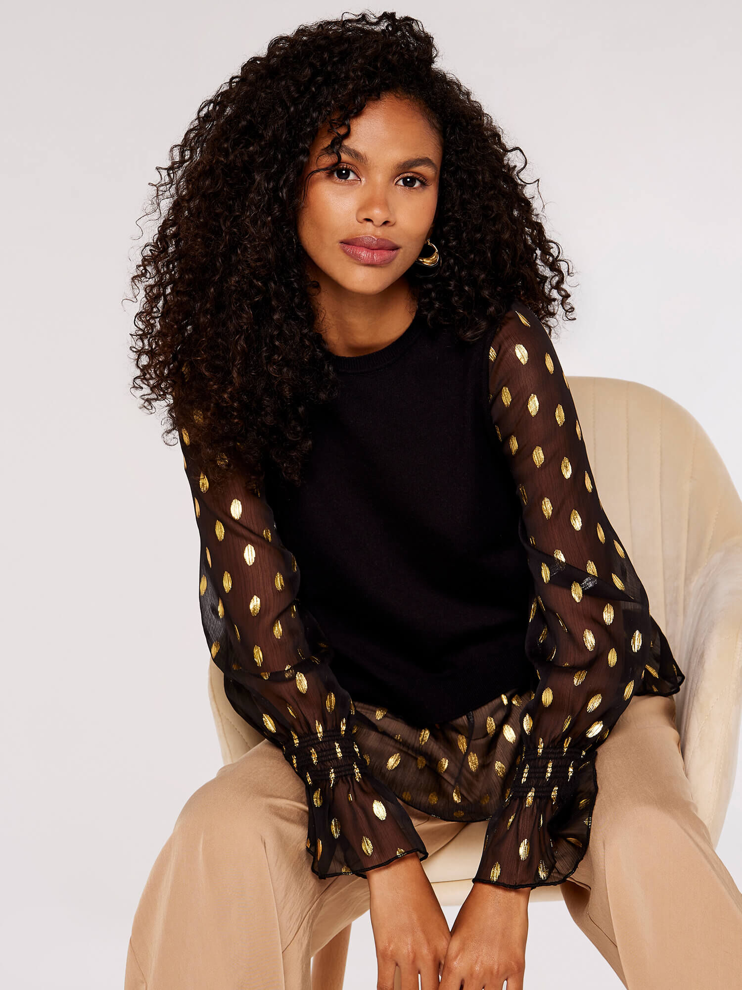 Black and gold jumpers sale