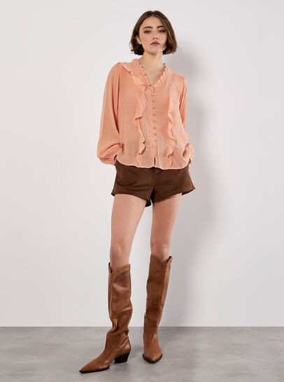 Lightweight Ruffle Blouse