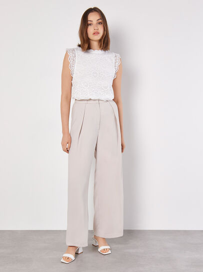 Lace Scallop Hem Blouse