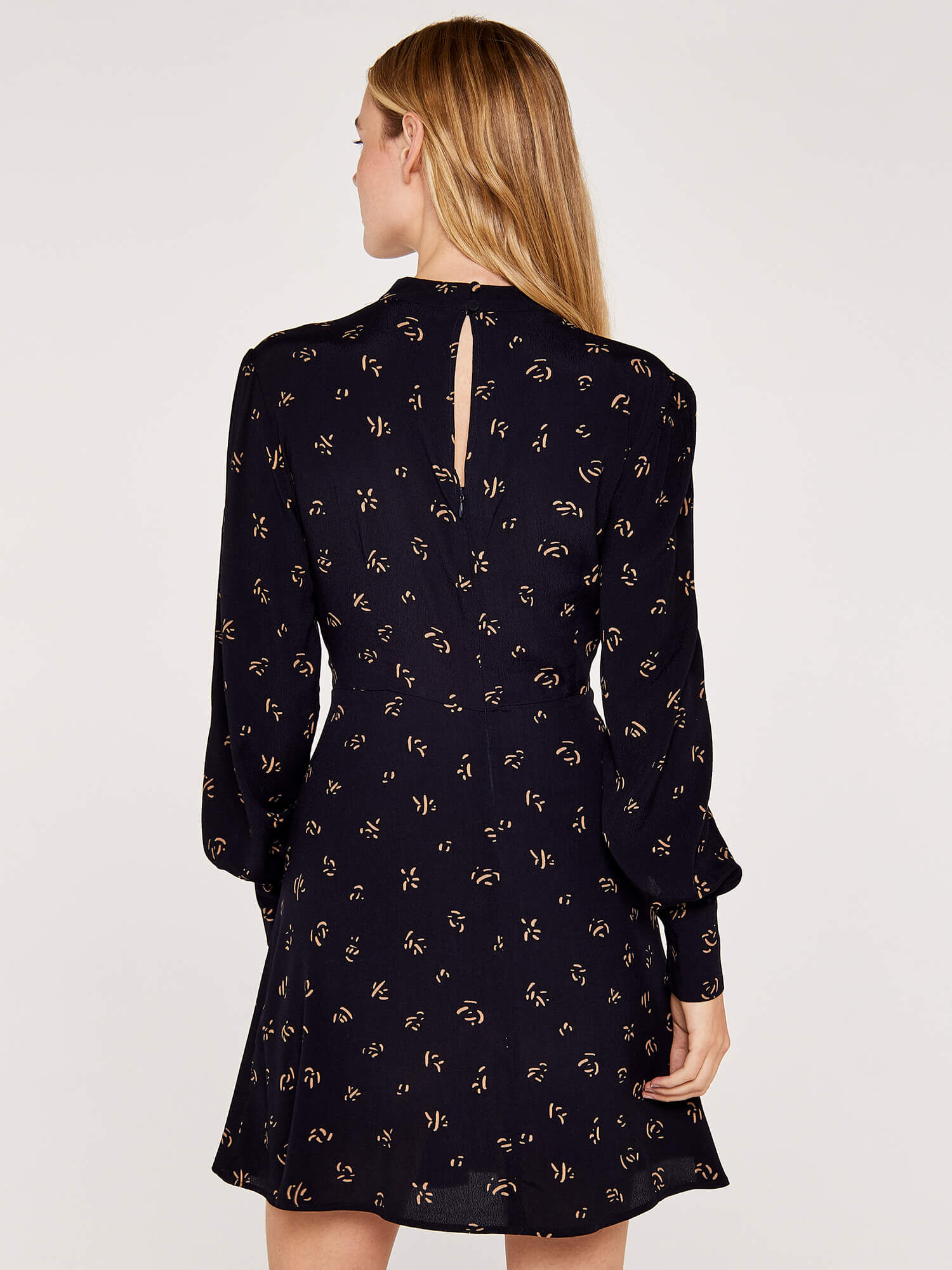 Empire dress shop