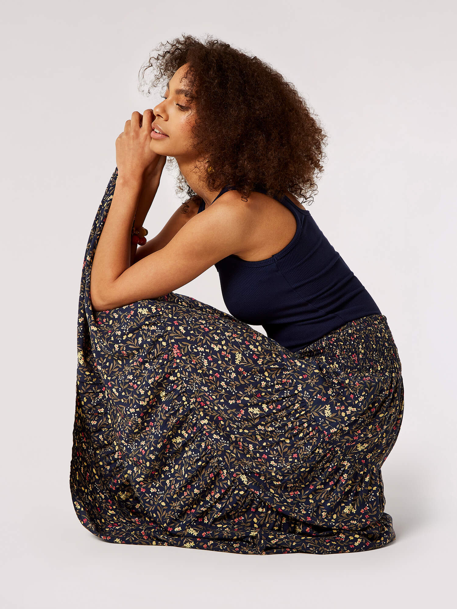 Long floral deals skirt 5x7