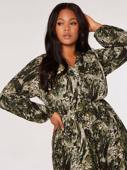 Curve Meadow Textured Midi Dress