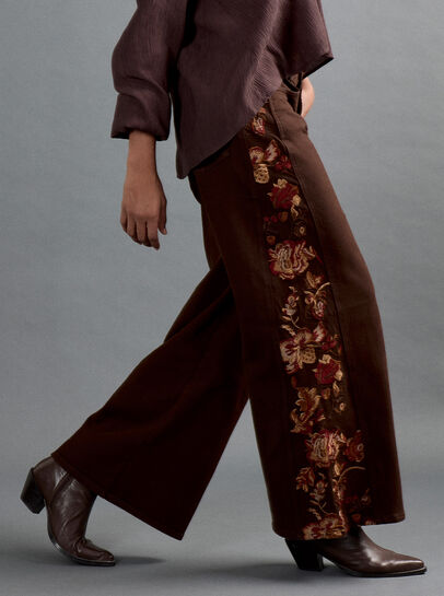 Floral Embroidered Wide-Leg Jeans
