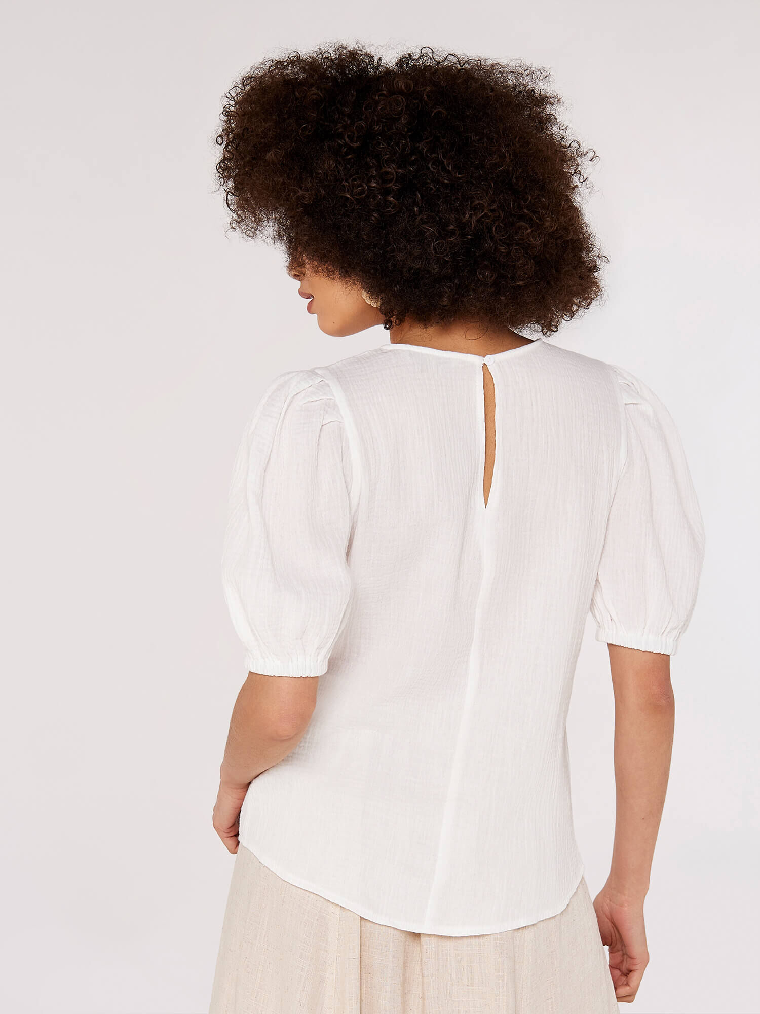 Puff sleeve top white new arrivals