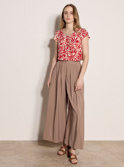 Leaf Print Tulip Sleeve Top