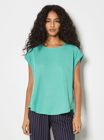 Split Hem Lightweight T-Shirt