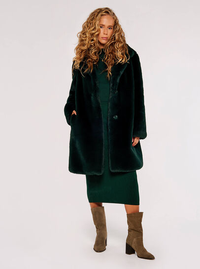 Oversized Super-Soft Faux Fur Coat