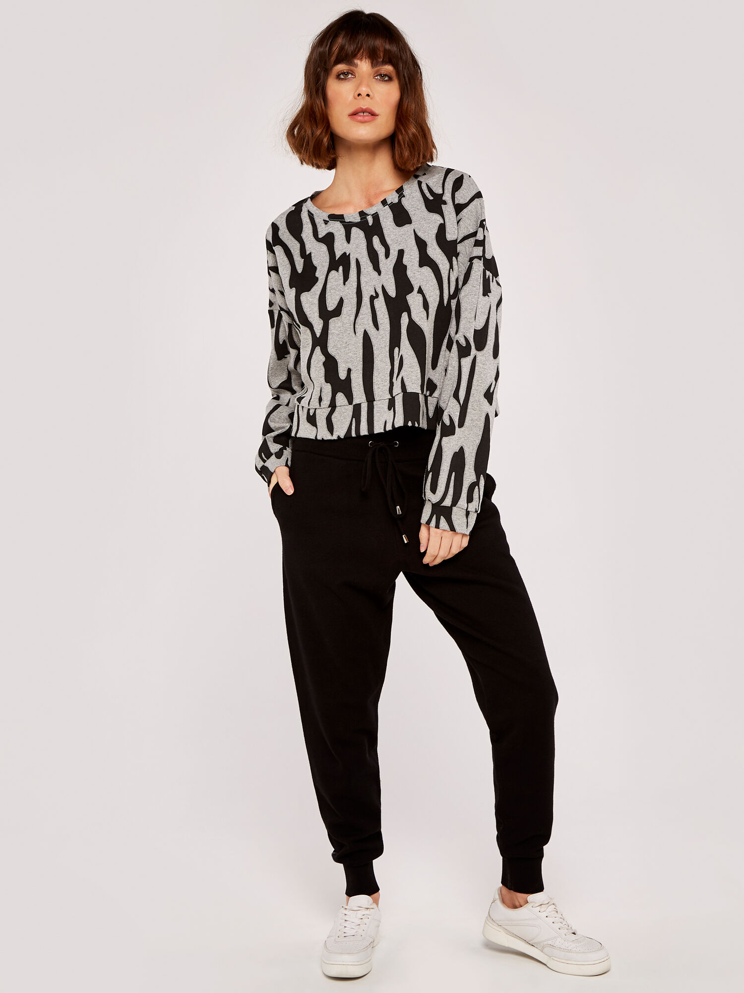 Knitted sales joggers black