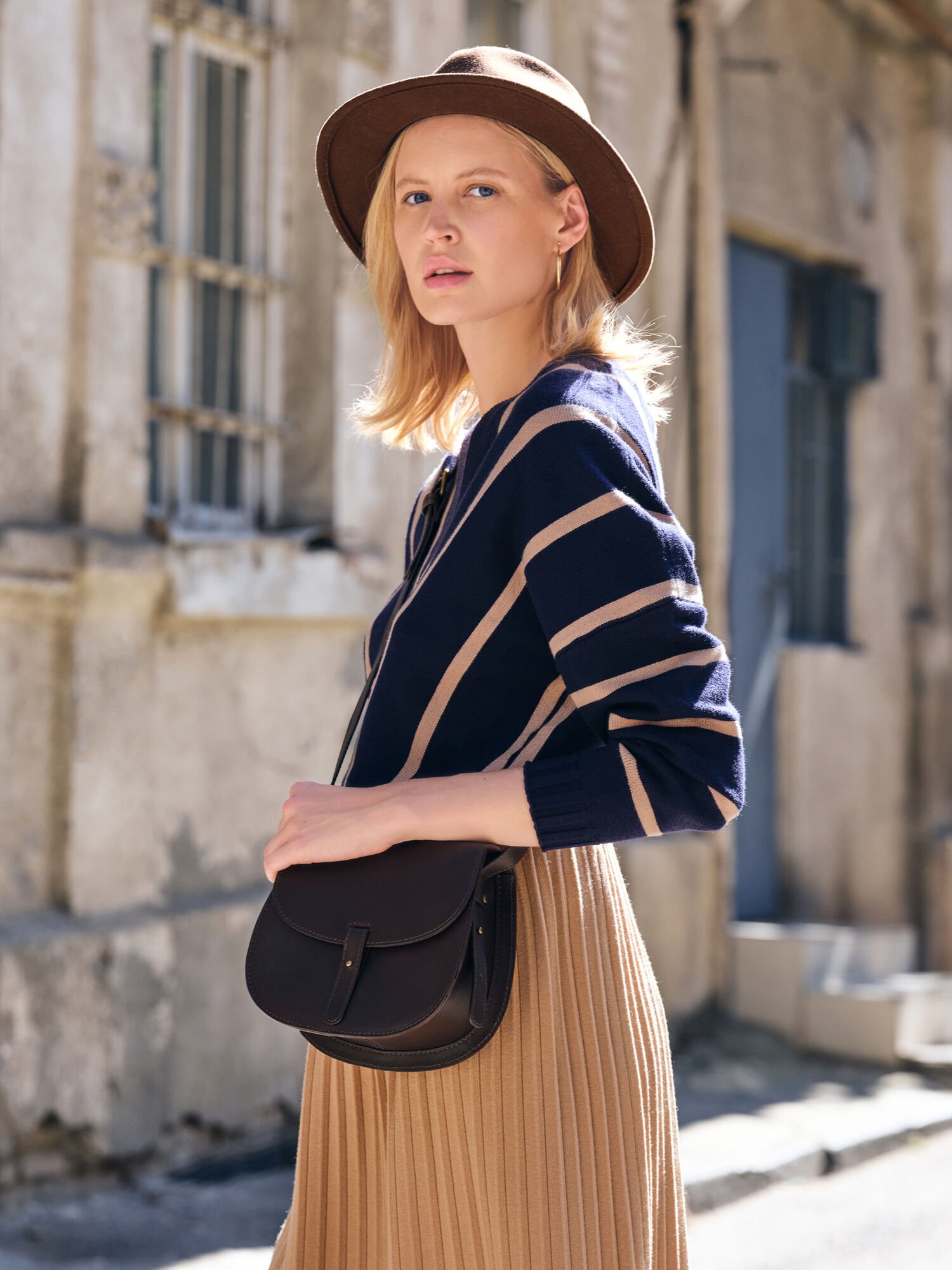 Flap over cross body bag 2025