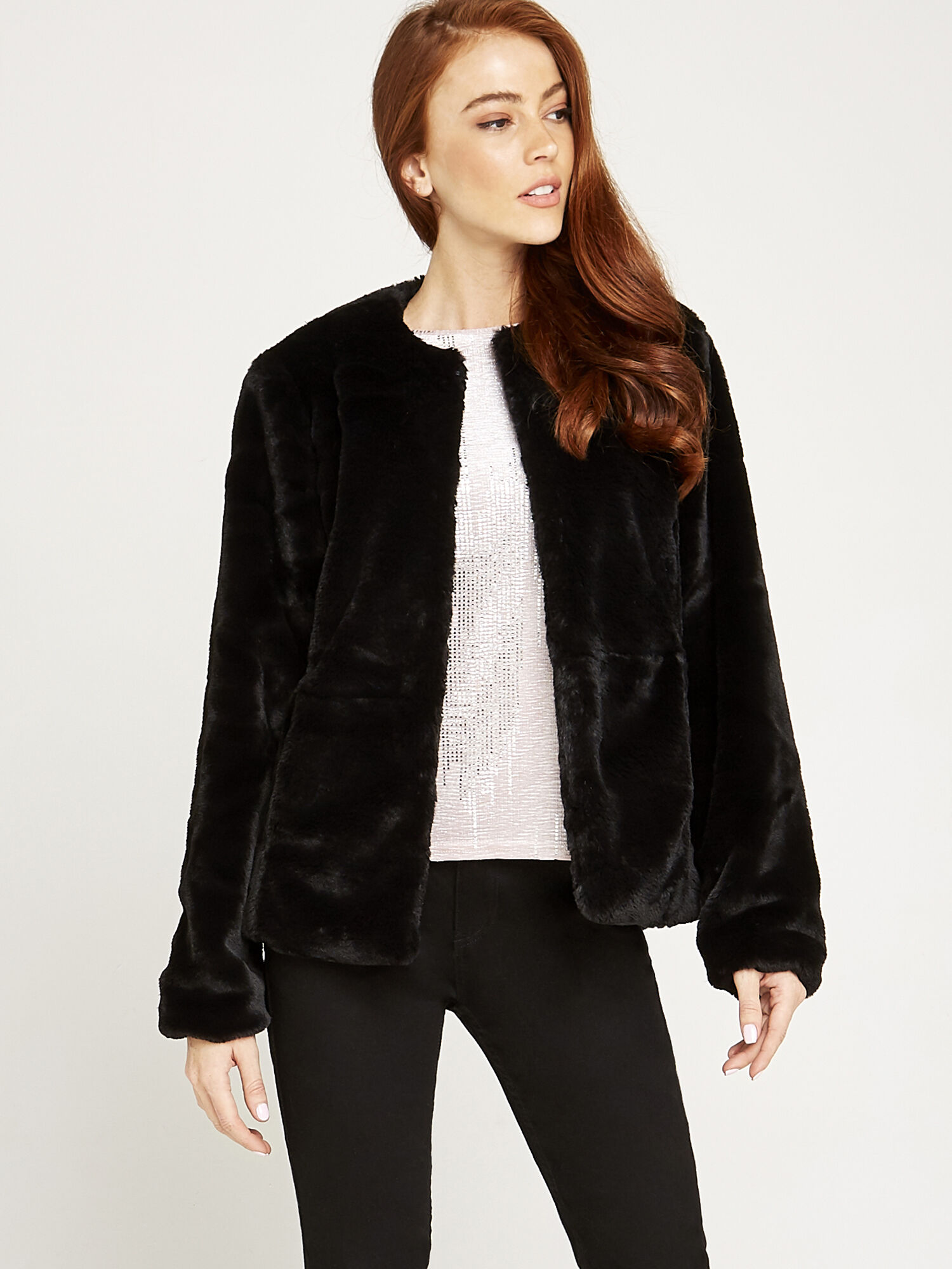 Dual pocket faux fur jacket outlet