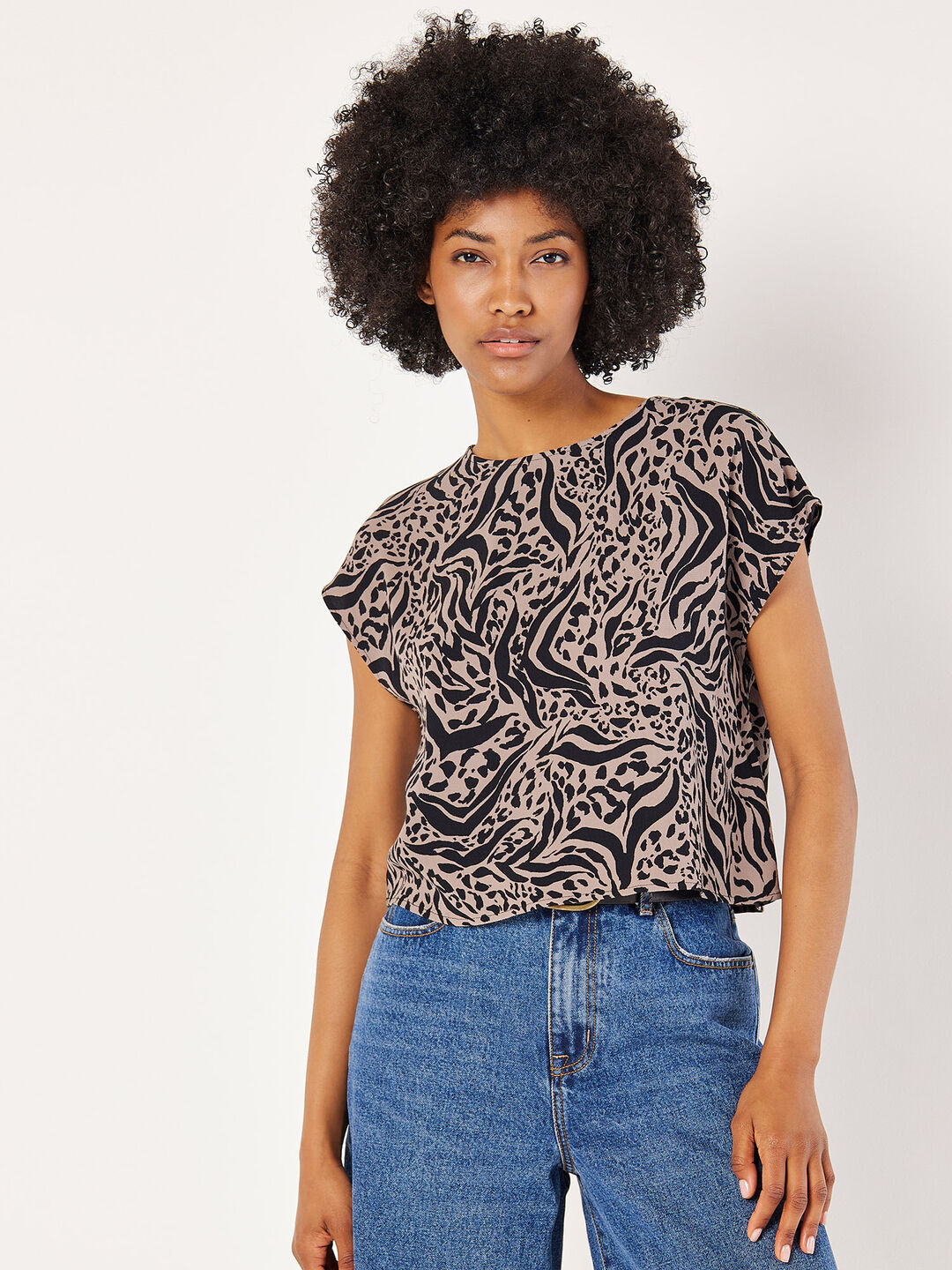 Image of Mixed Animal Textured Cropped T-Shirt