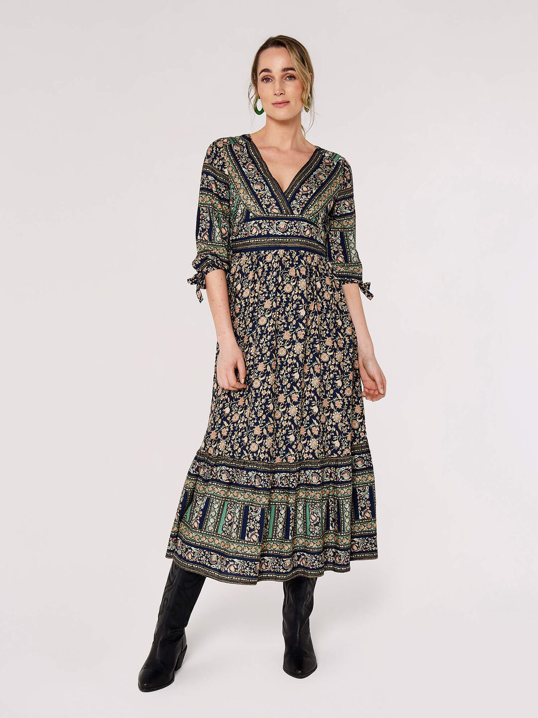 Image of Sarasa Floral Maxi Dress