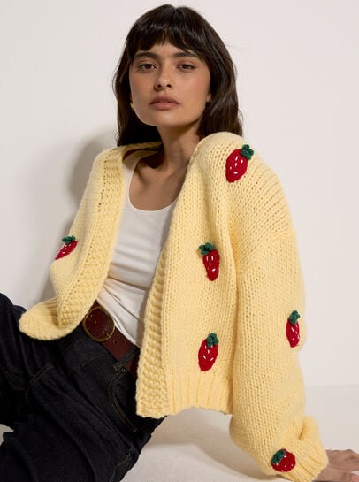 Chunky Knit Strawberry Cardigan