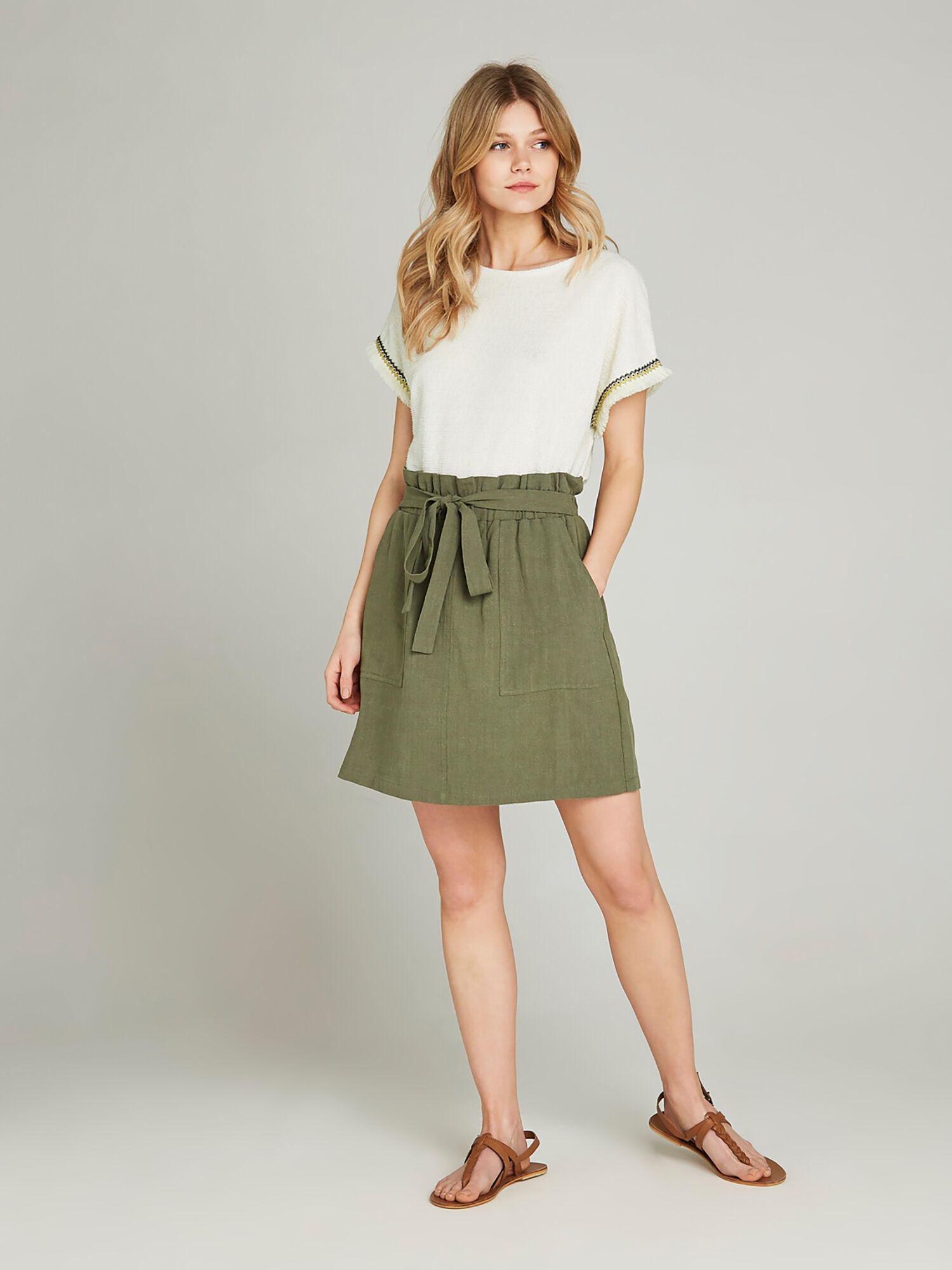 Paperbag skirt curve clearance