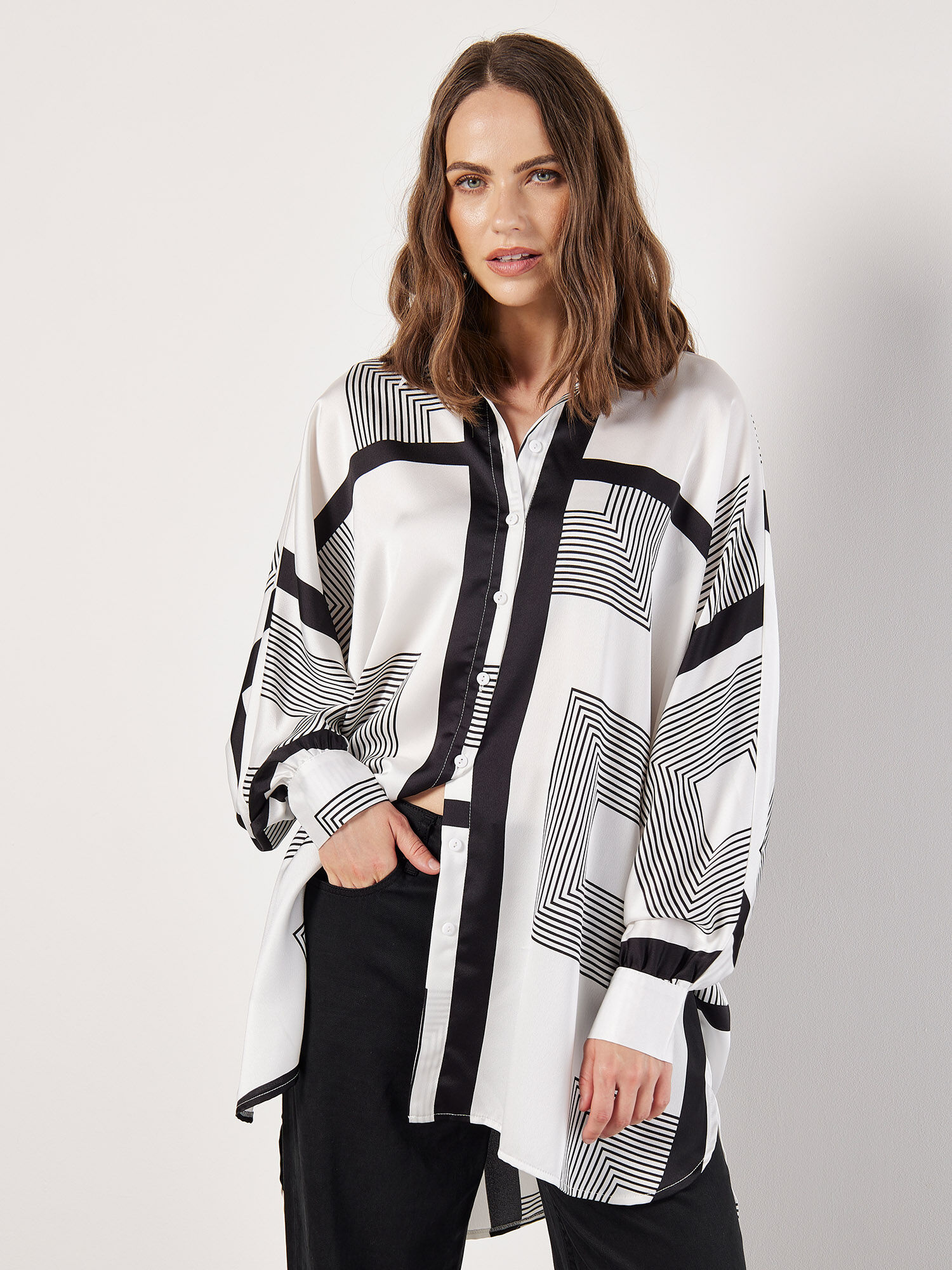 Top with flouce | Dark beige | NEW YORKER