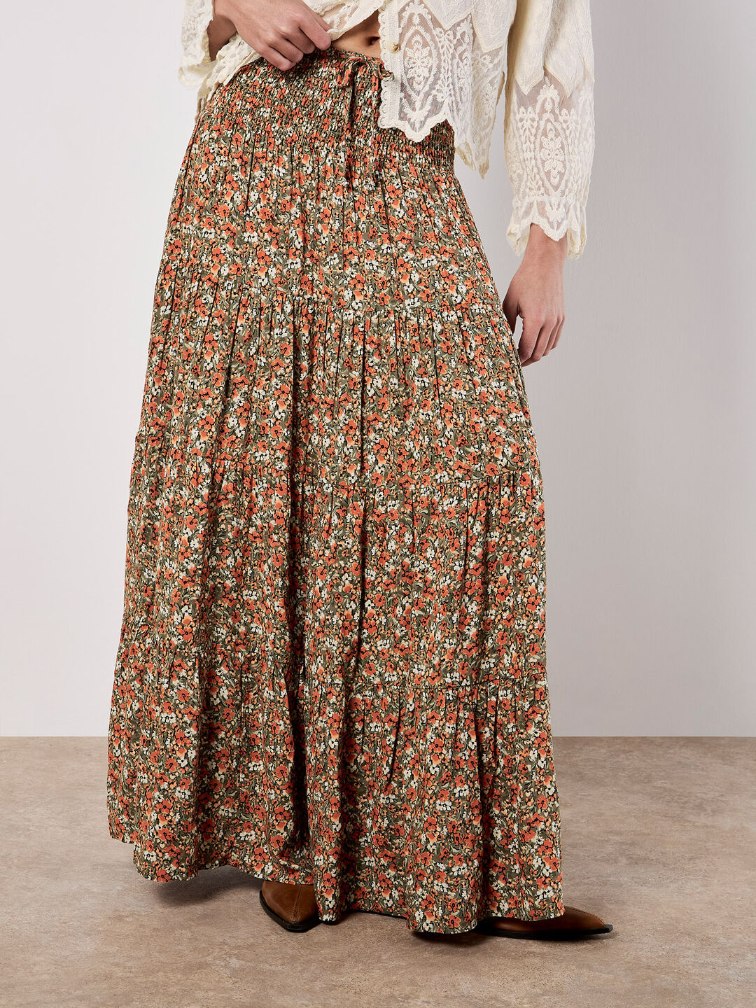 Ditsy Floral Tiered Maxi Skirt