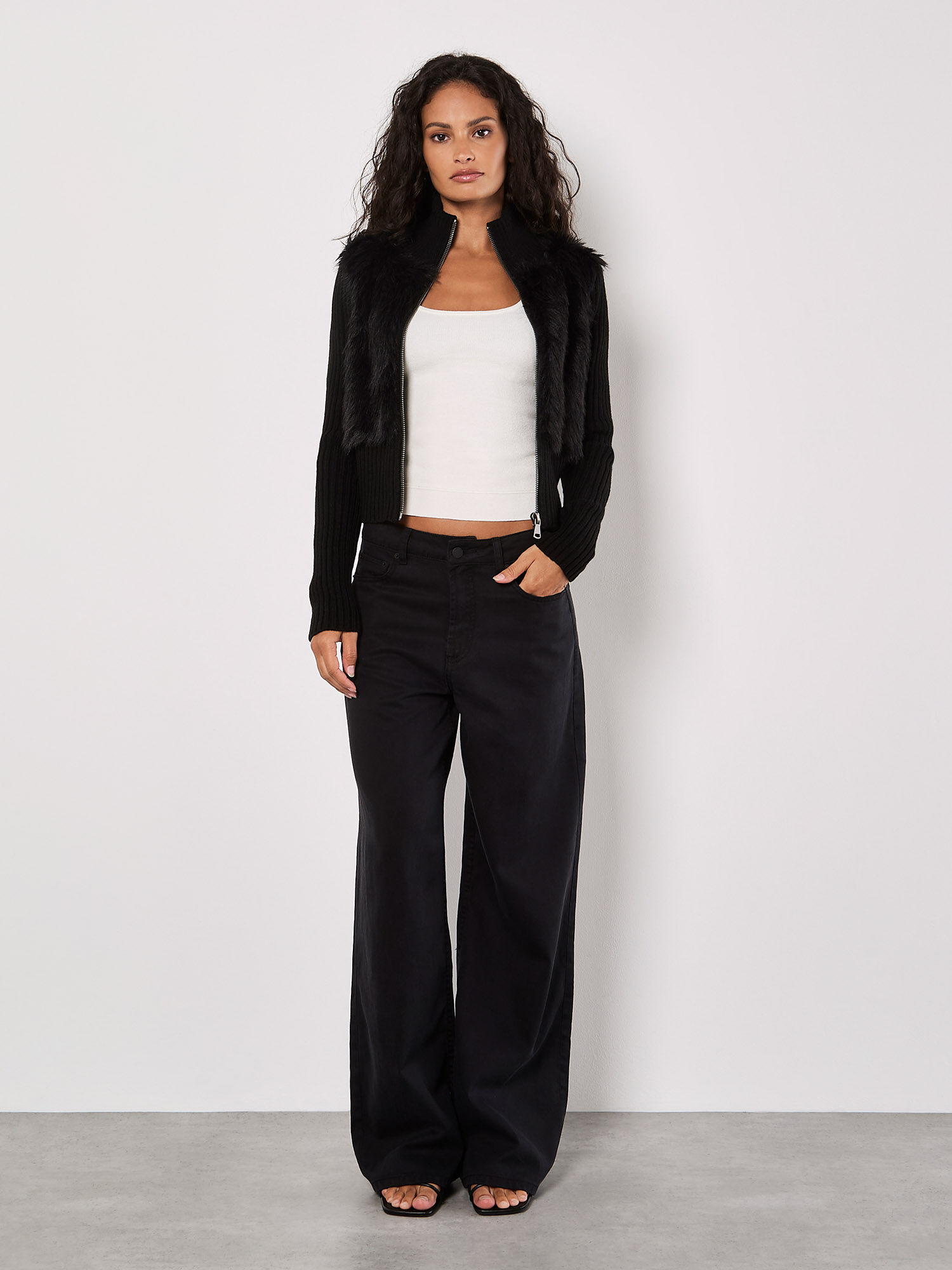 美品✨️think fur FurxKnit Medium Cardigan think fur FurxKnit Medium Cardigan Faux Fur Ribbed Knit Cardigan