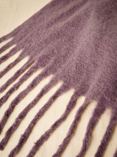 Soft Boucle Tassel Scarf