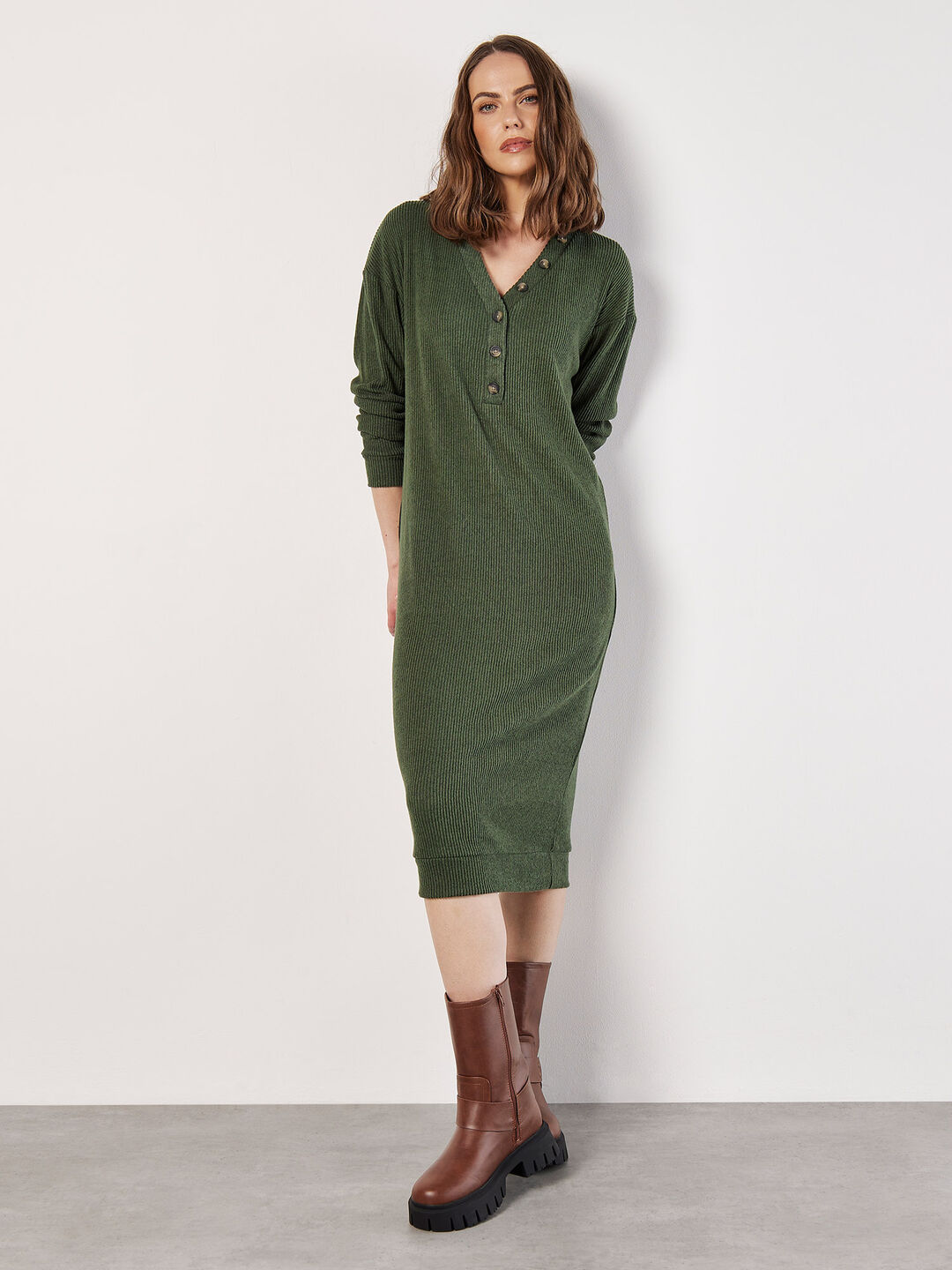 Image of Ribbed Knit Midi Dress
