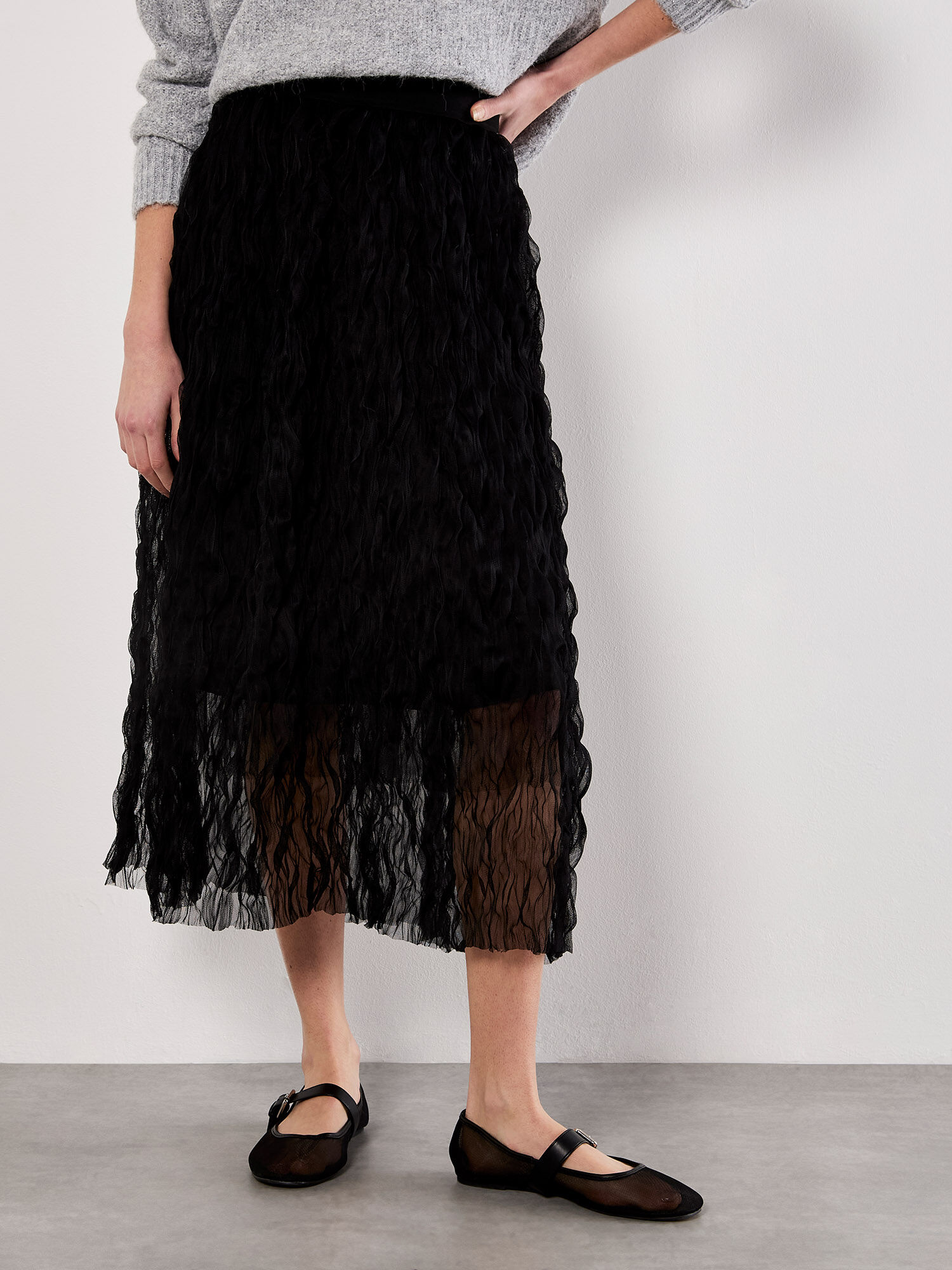 Wavy Tulle Midi Skirt | Apricot Clothing