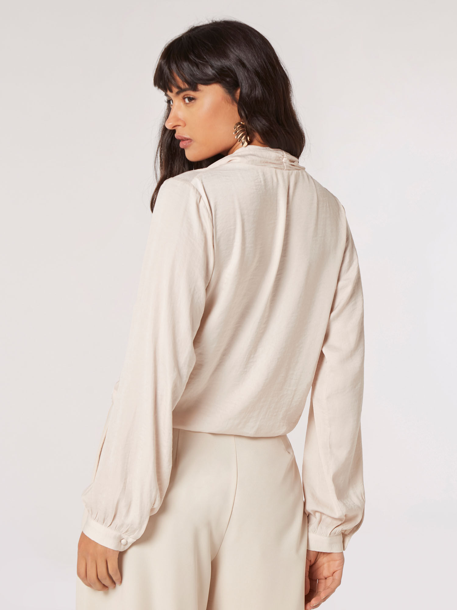 Missguided satin hot sale wrap top