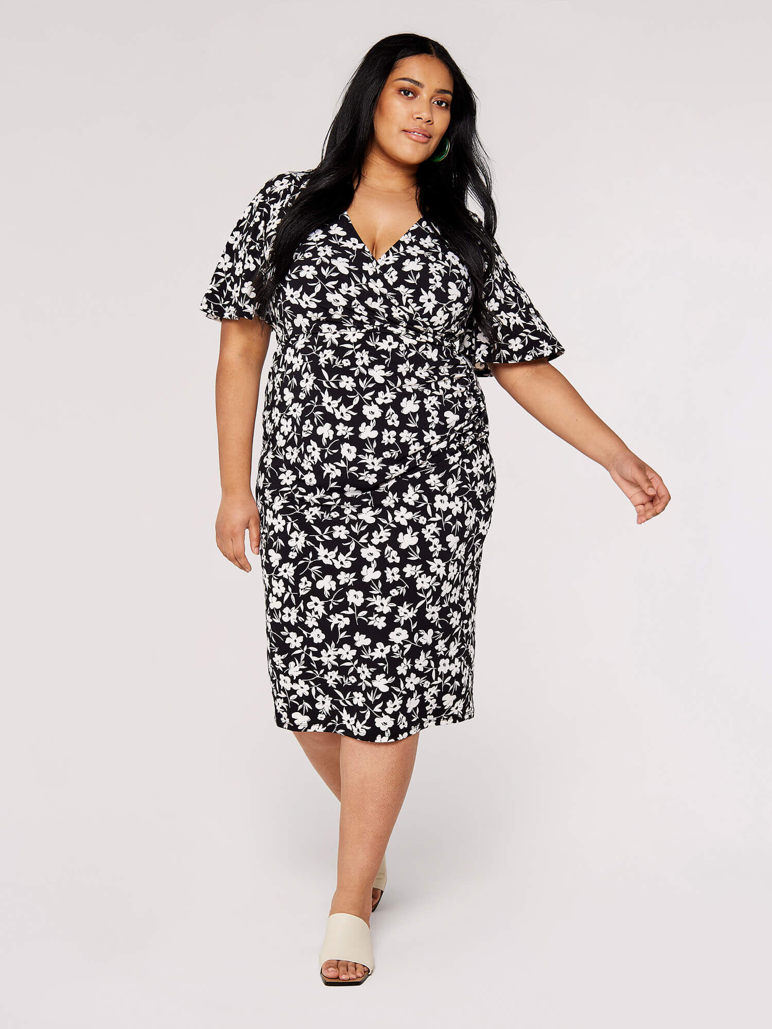 Ruched midi dress plus size shop